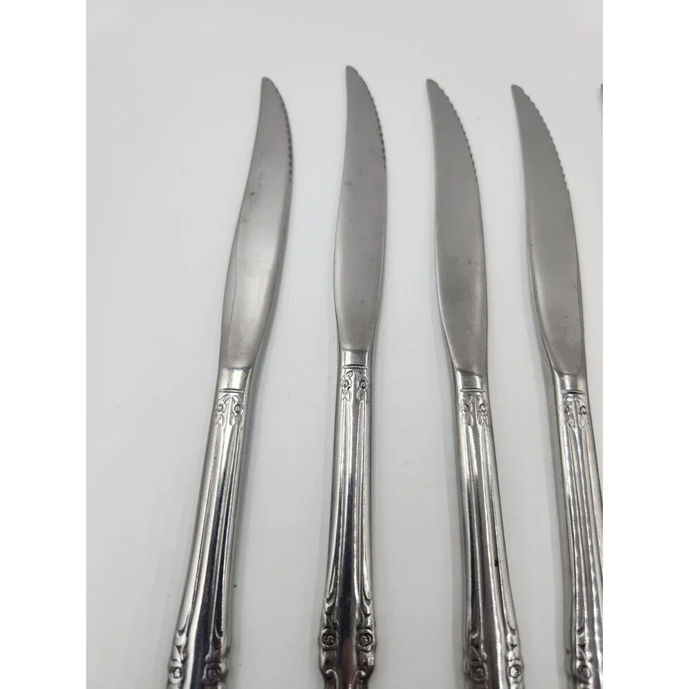 Oneida Brahms Set Of 6 Serrated Steak Knives Community Stainless Flatware Knife